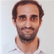 Profesor con máster de español como lengua extranjera